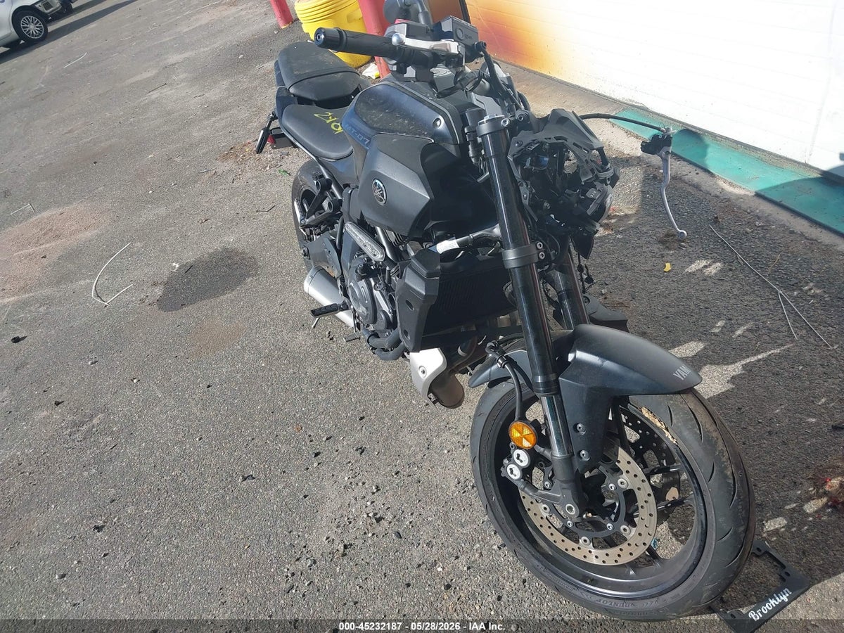 2025 YAMAHA MTN690