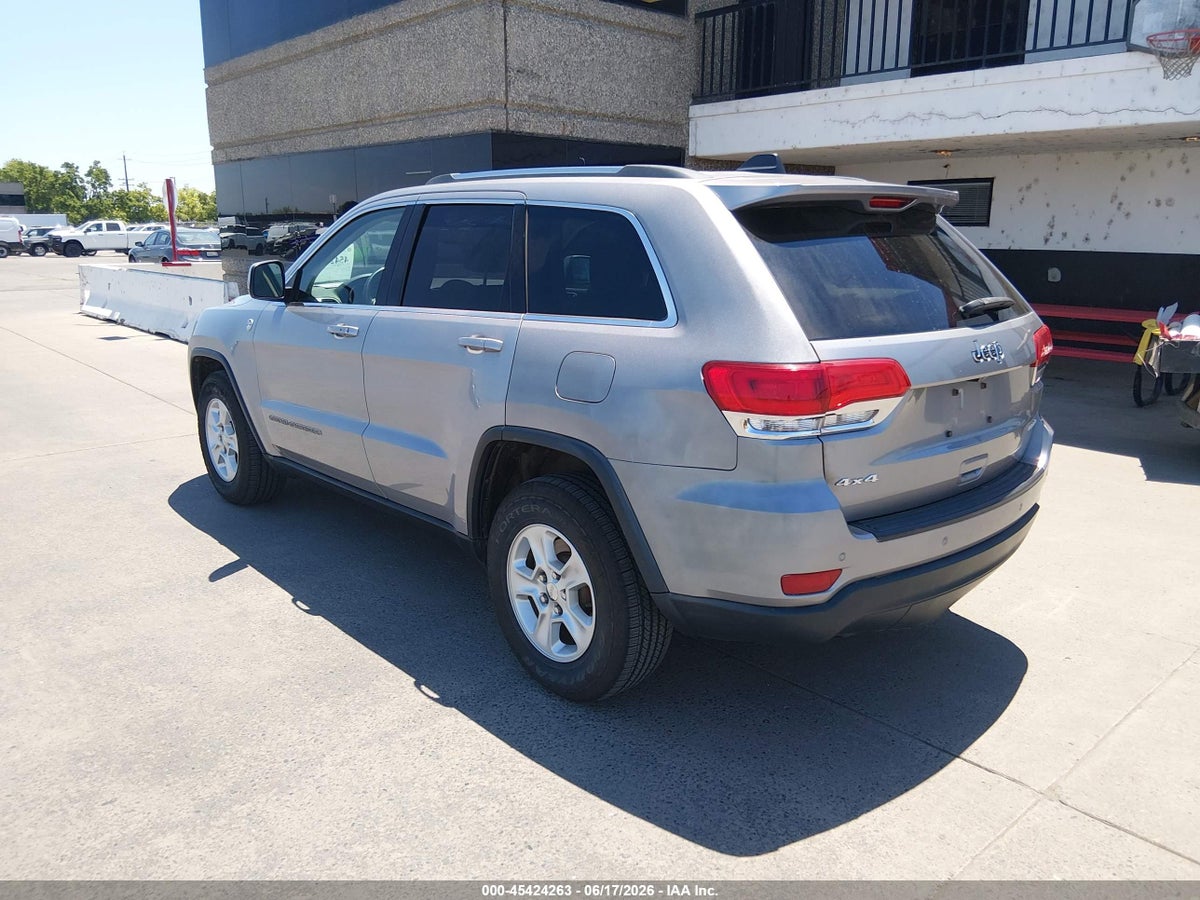 2017 JEEP GRAND CHEROKEE LAREDO 4X4 — снимка 3