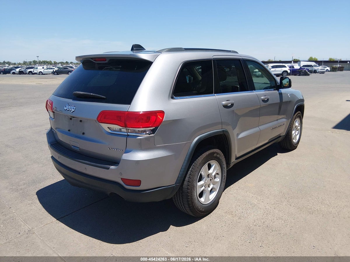 2017 JEEP GRAND CHEROKEE LAREDO 4X4 — снимка 4