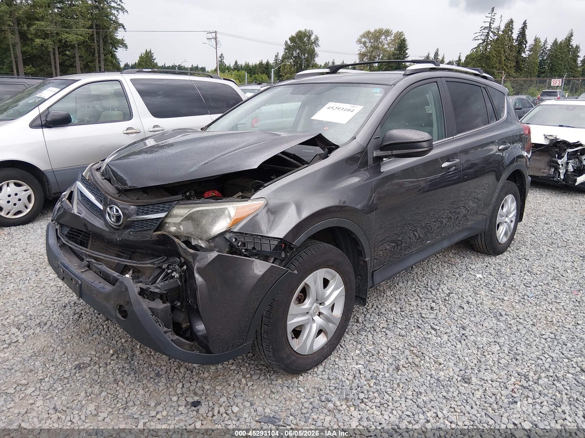 2015 TOYOTA RAV4 LE — снимка 2