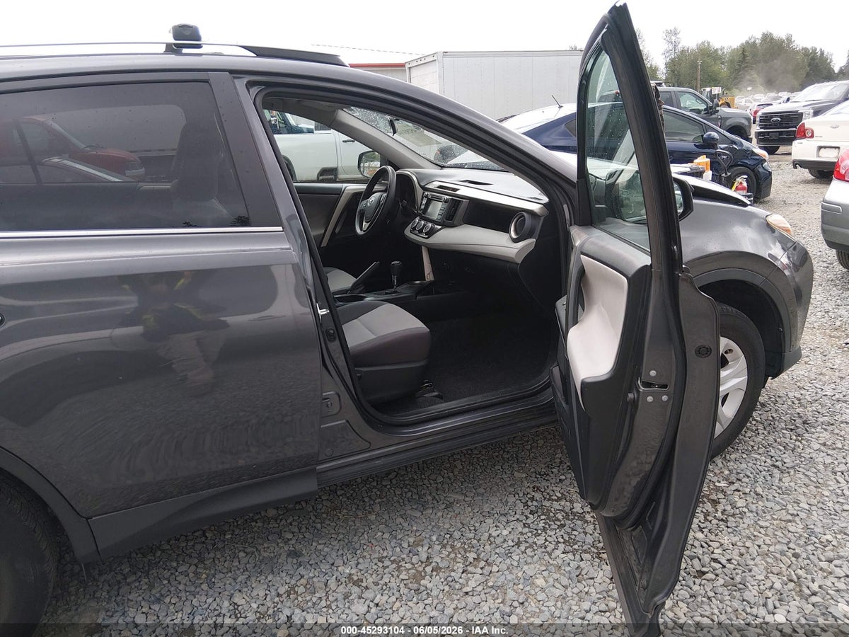 2015 TOYOTA RAV4 LE — снимка 5