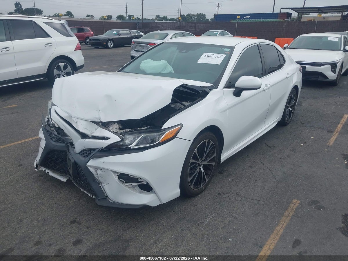 2020 TOYOTA CAMRY SE — снимка 2