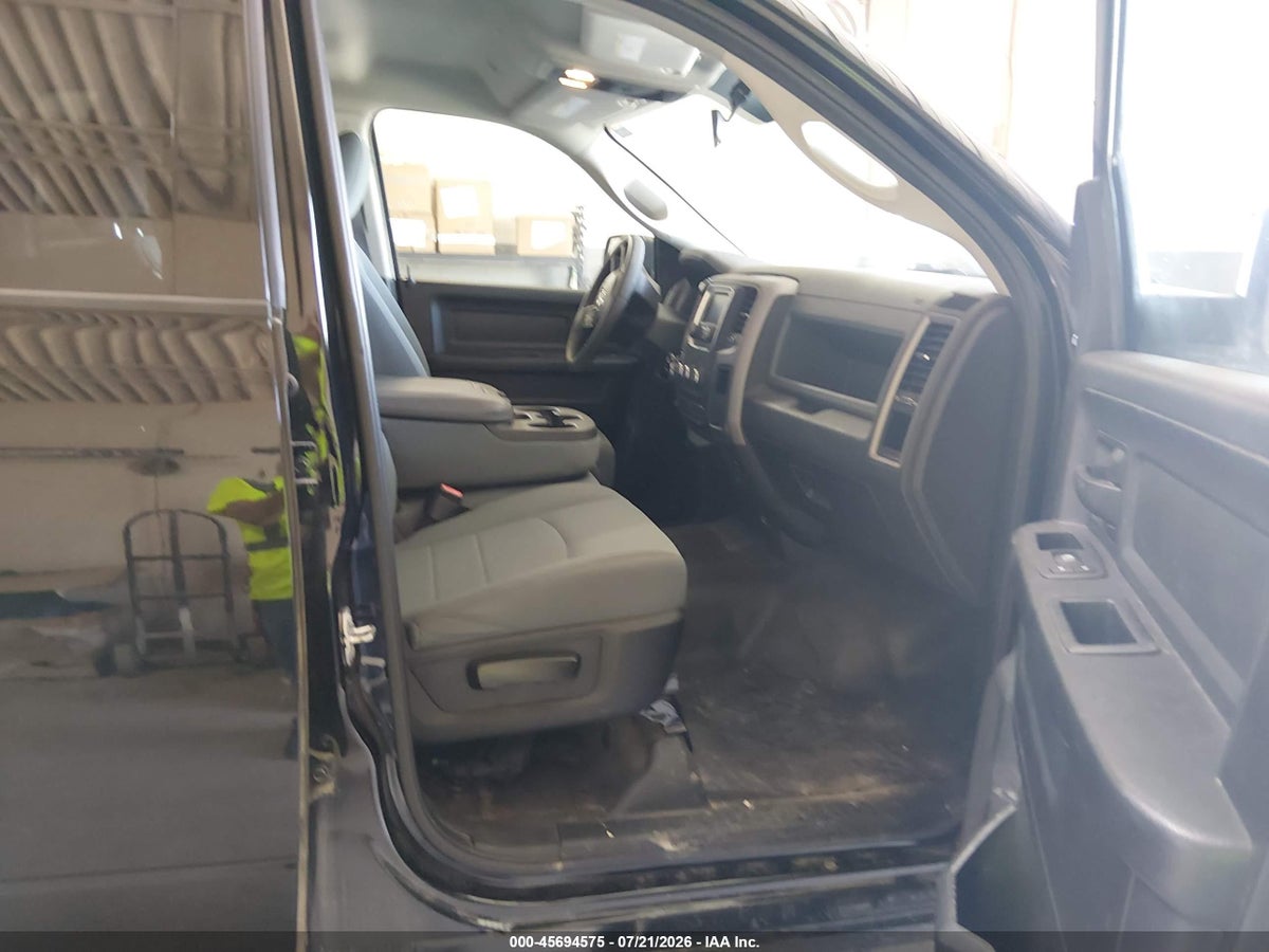 2019 RAM 1500 CLASSIC TRADESMAN 4X2 5'7 BOX — снимка 5