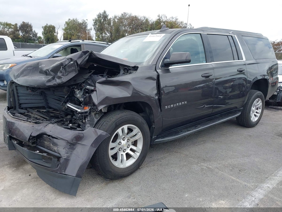 2017 CHEVROLET SUBURBAN LS — снимка 2