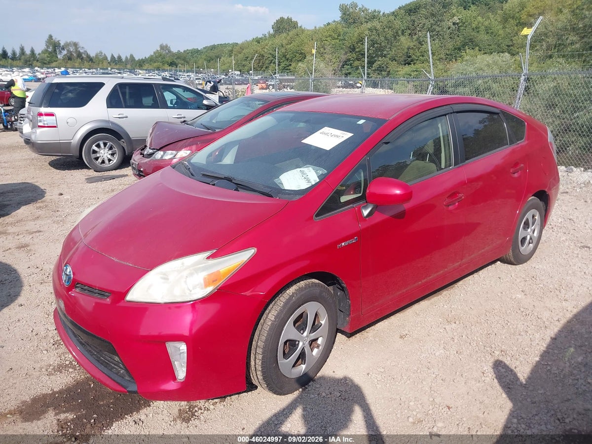 2013 TOYOTA PRIUS THREE — снимка 2