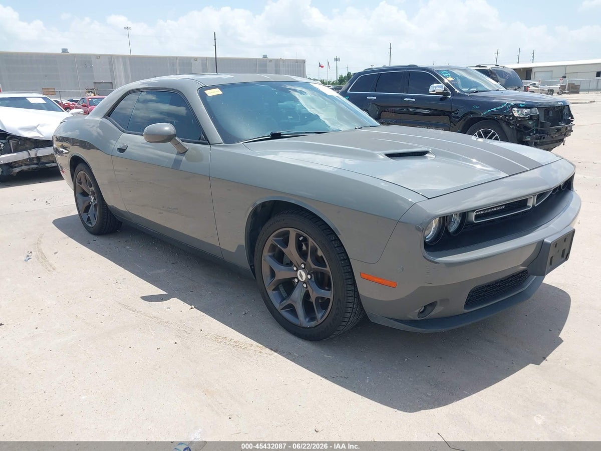 2018 DODGE CHALLENGER SXT PLUS