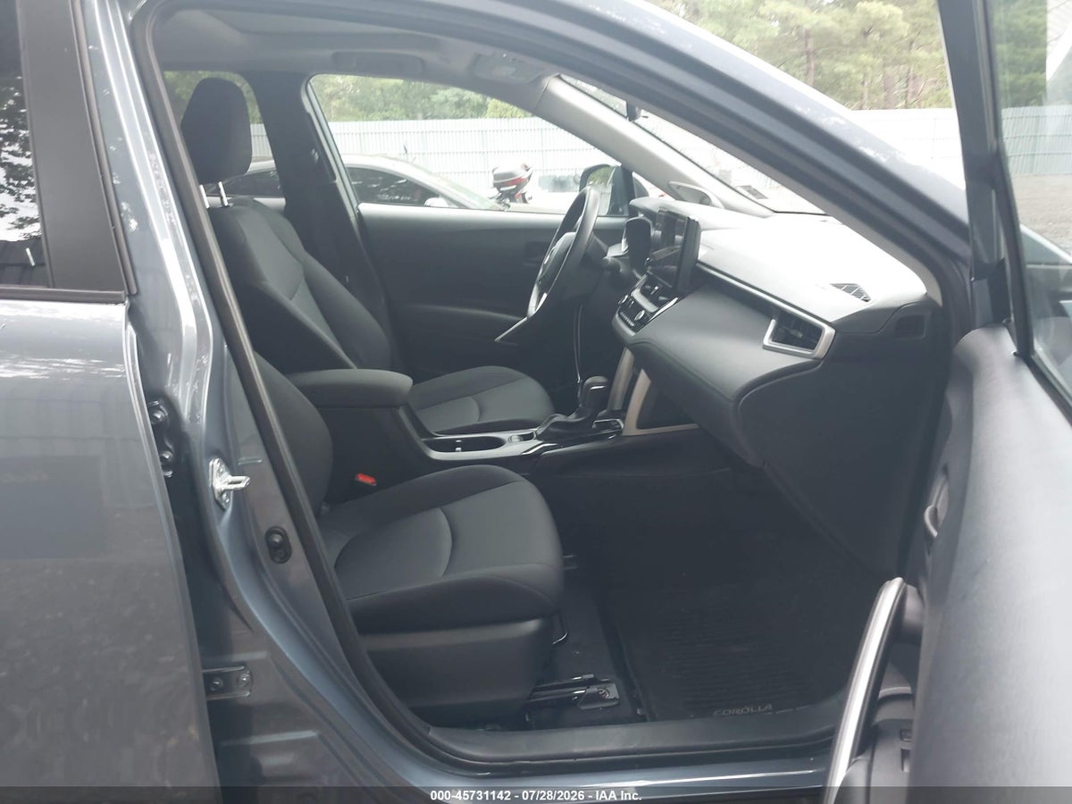 2025 TOYOTA COROLLA CROSS LE — снимка 5