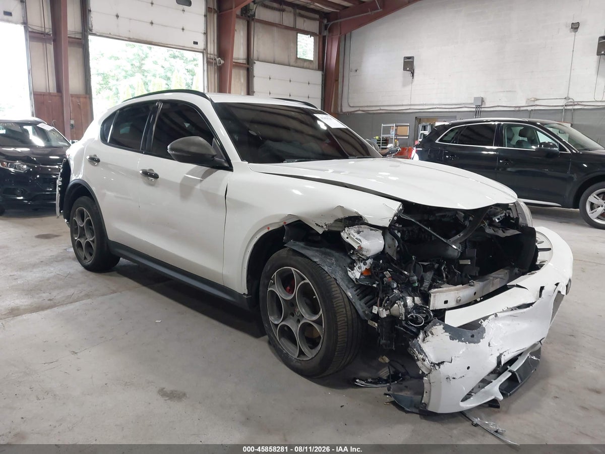 2018 ALFA ROMEO STELVIO SPORT AWD