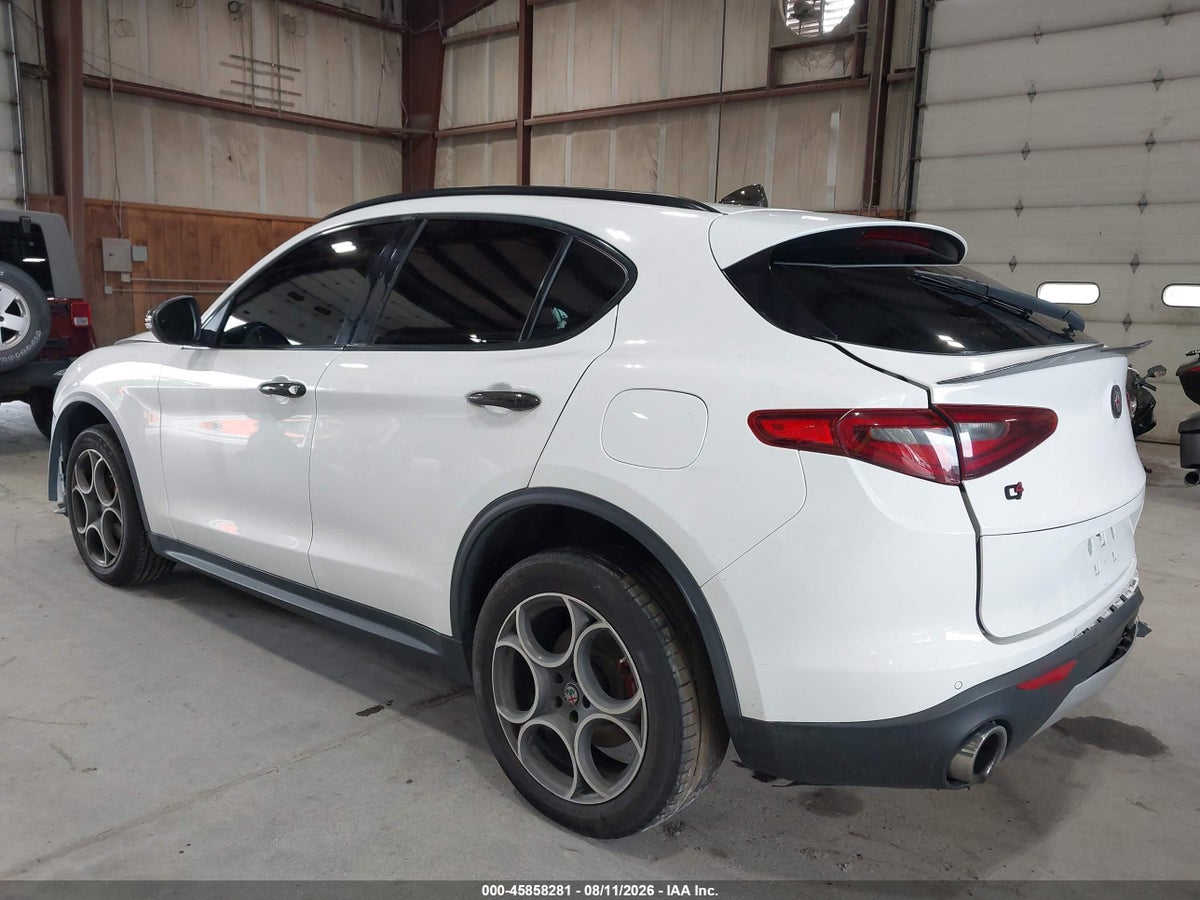 2018 ALFA ROMEO STELVIO SPORT AWD — photo 3