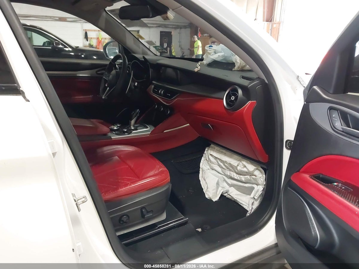 2018 ALFA ROMEO STELVIO SPORT AWD — photo 5