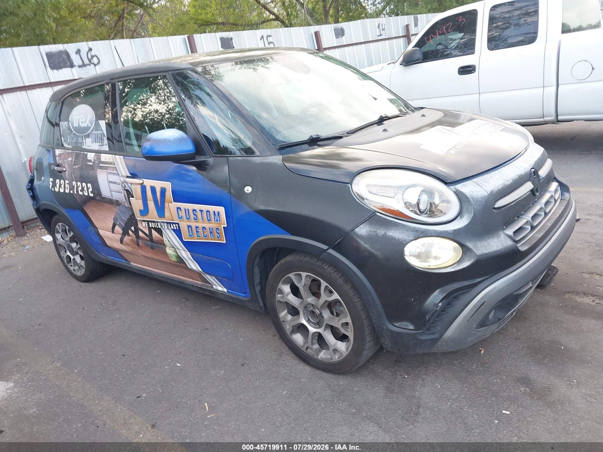 2018 FIAT 500L TREKKING