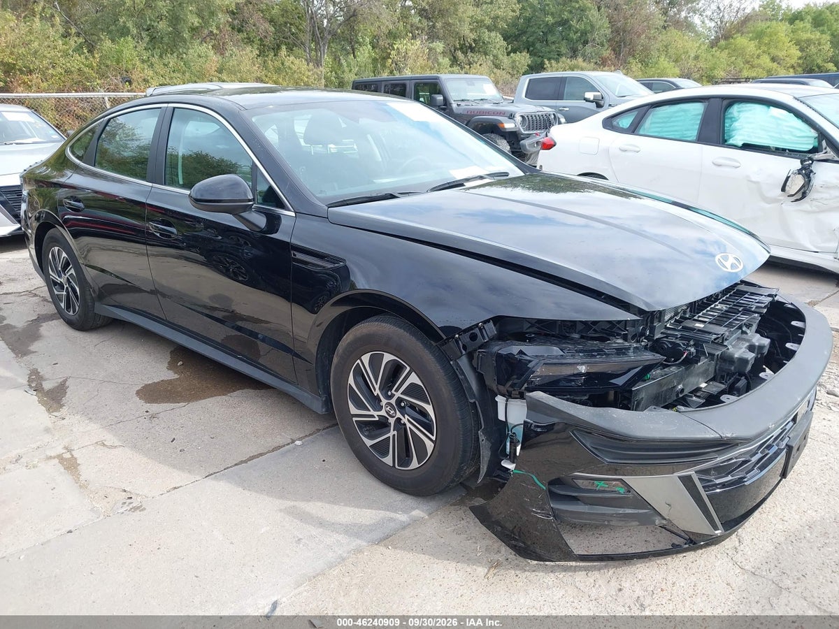2026 HYUNDAI SONATA HYBRID BLUE