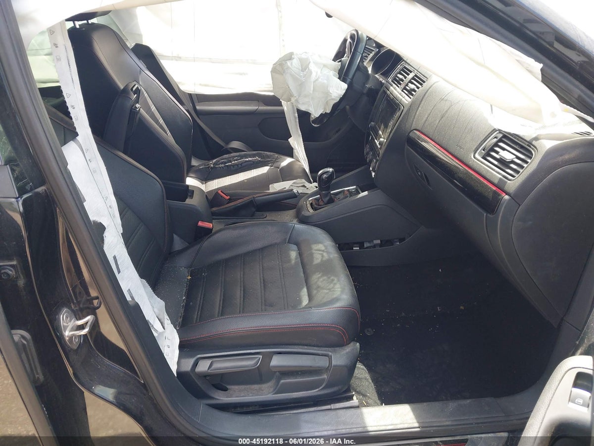2016 VOLKSWAGEN JETTA 2.0T GLI SE — снимка 5