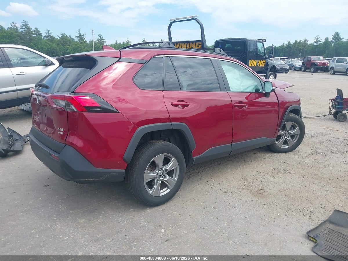 2024 TOYOTA RAV4 XLE — снимка 4