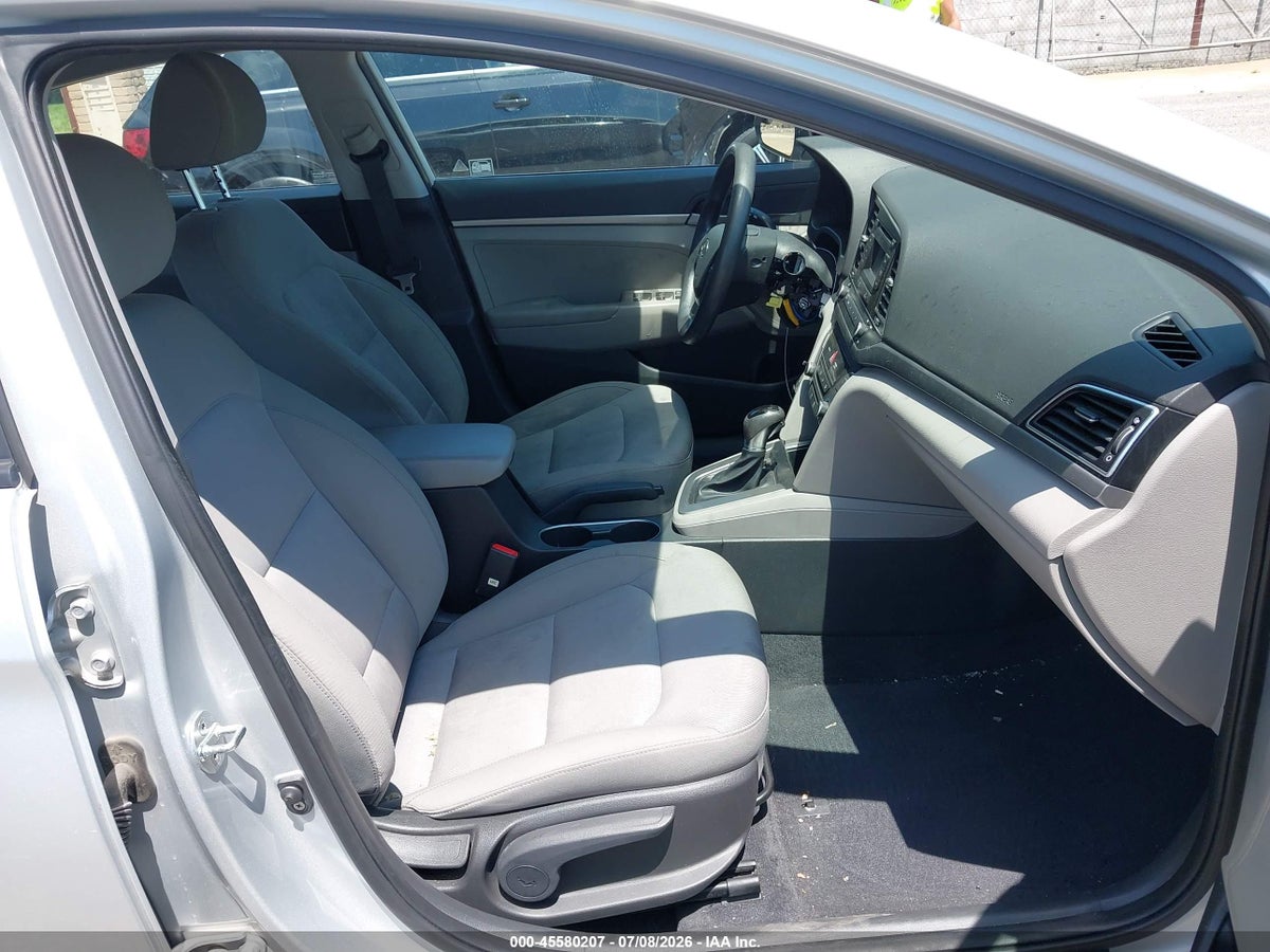 2017 HYUNDAI ELANTRA SE — снимка 5