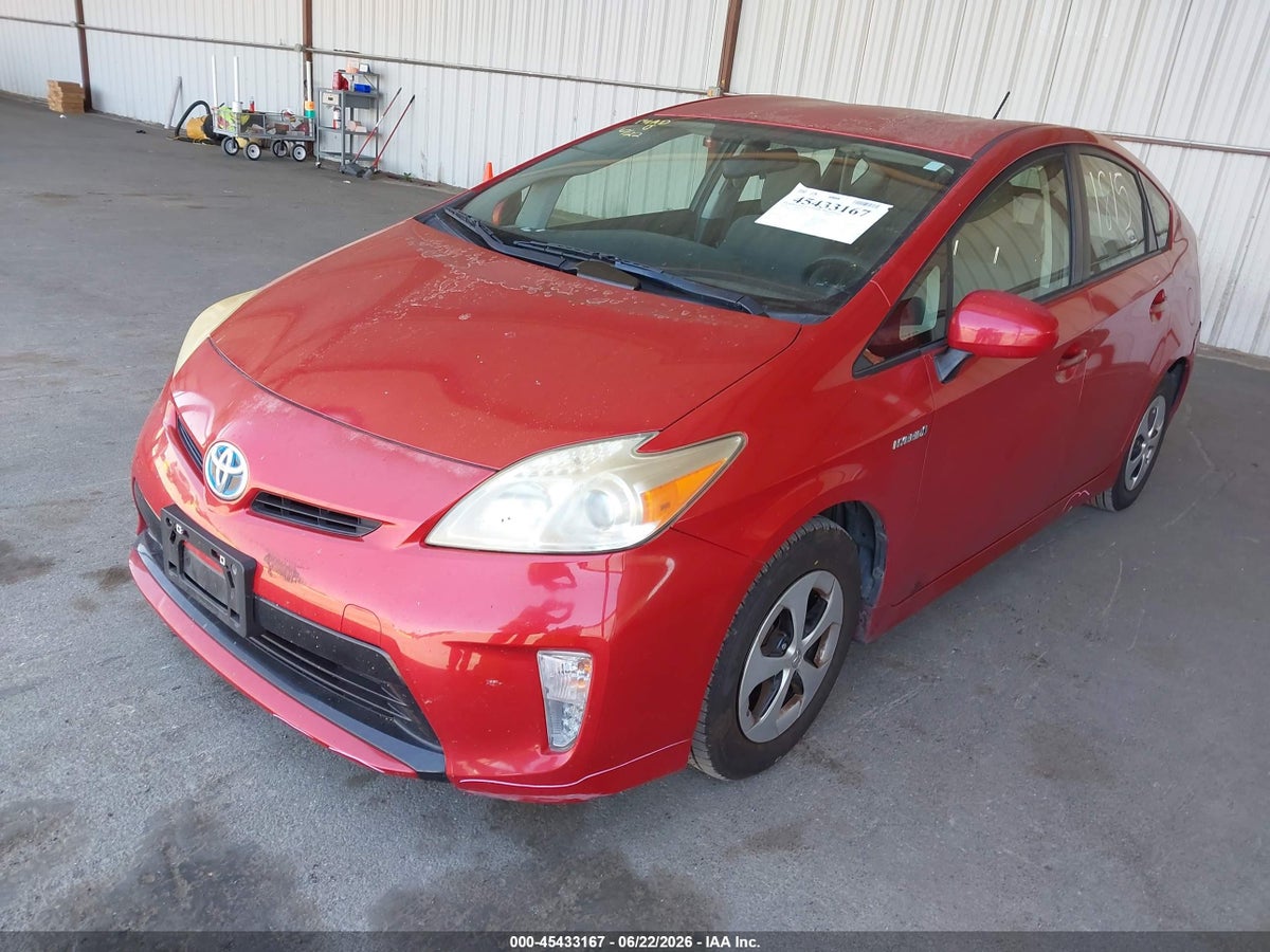 2013 TOYOTA PRIUS THREE — снимка 2