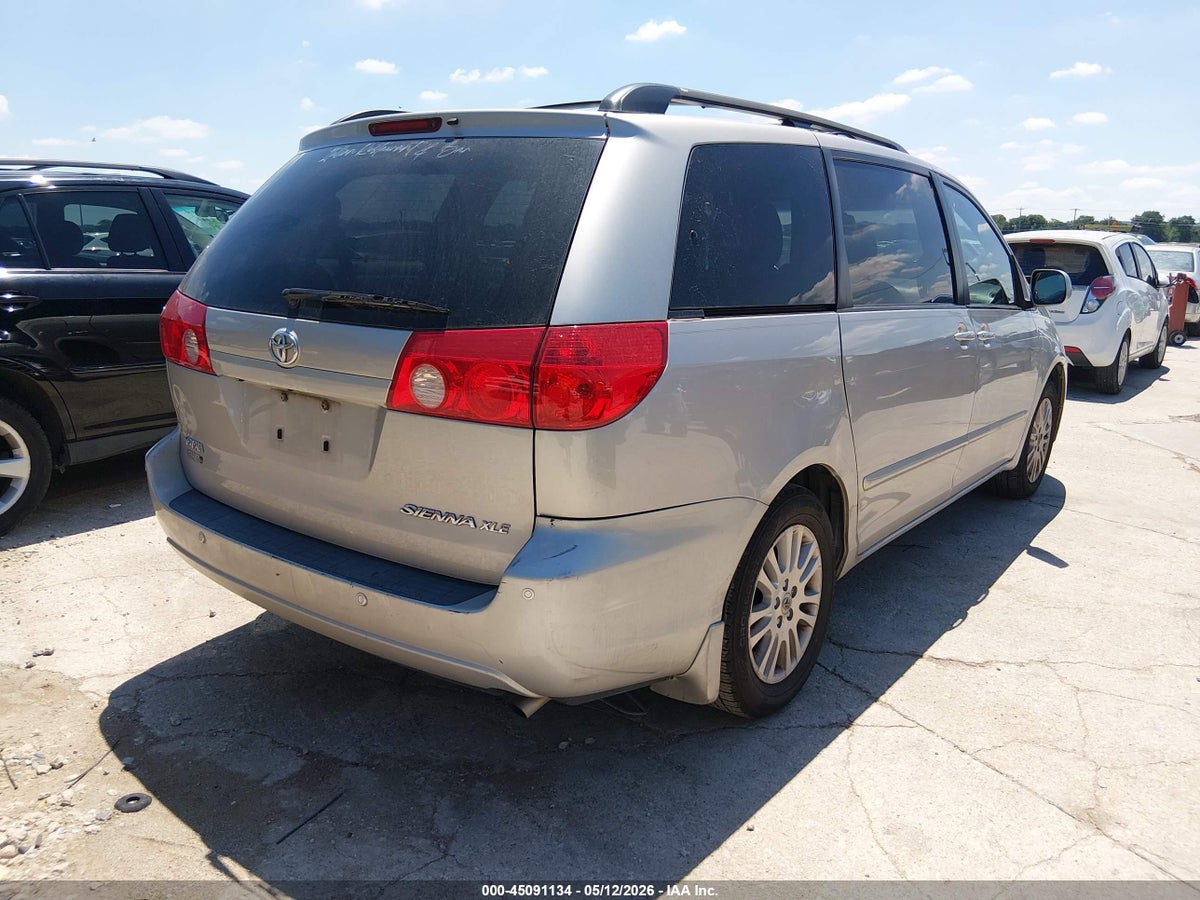 2010 TOYOTA SIENNA XLE — снимка 4
