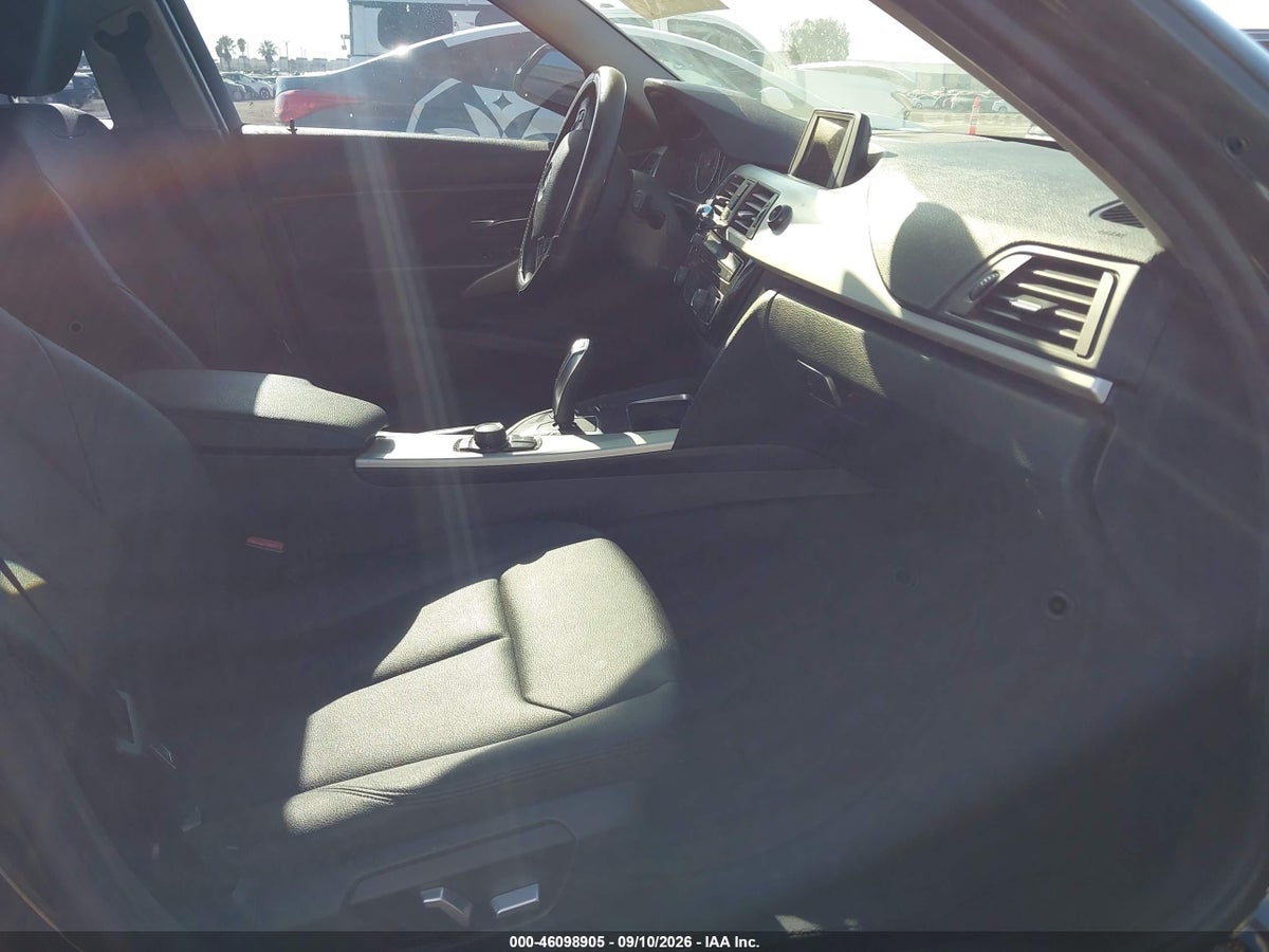2016 BMW 320I — снимка 5