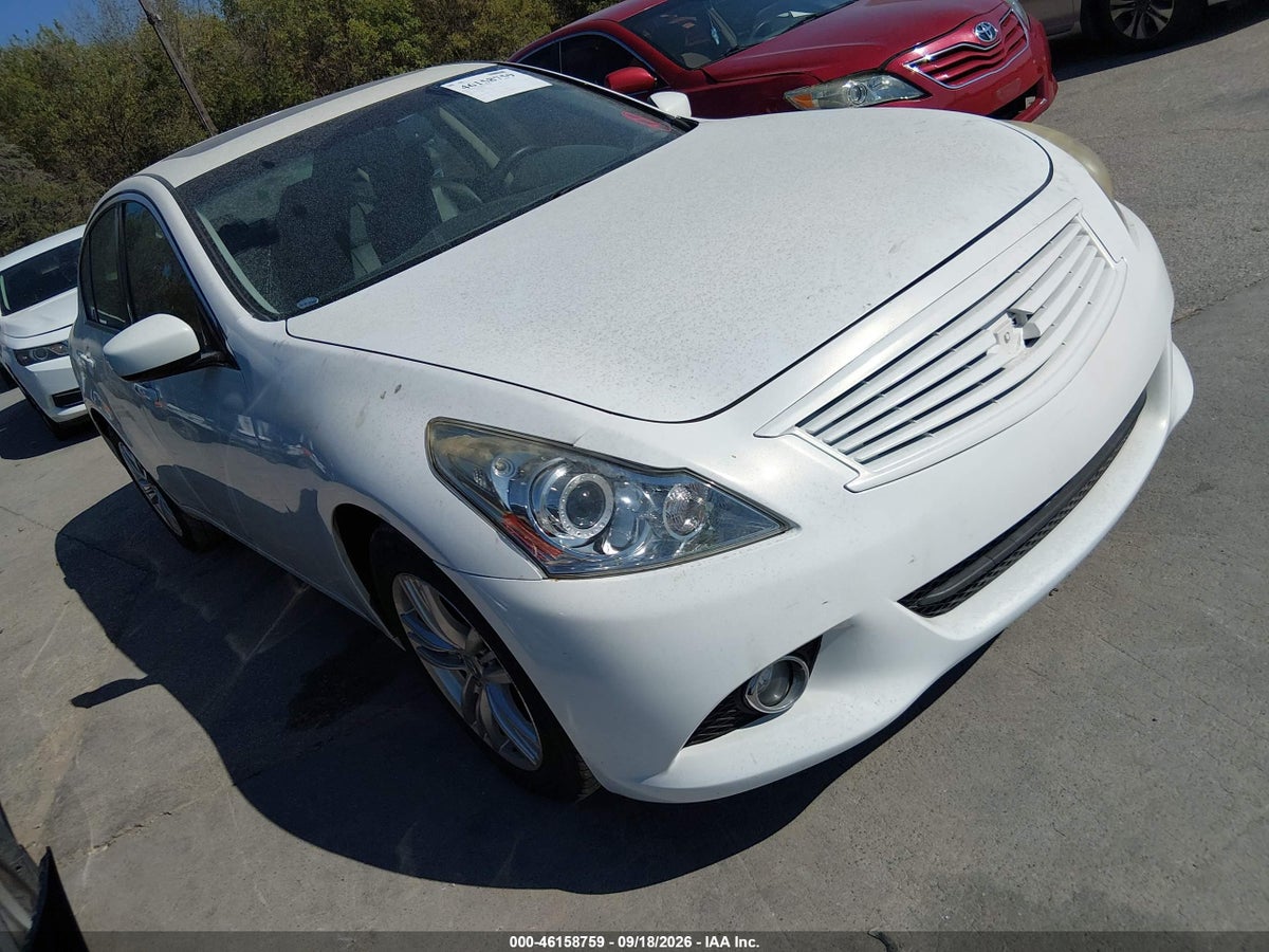 2013 INFINITI G37X