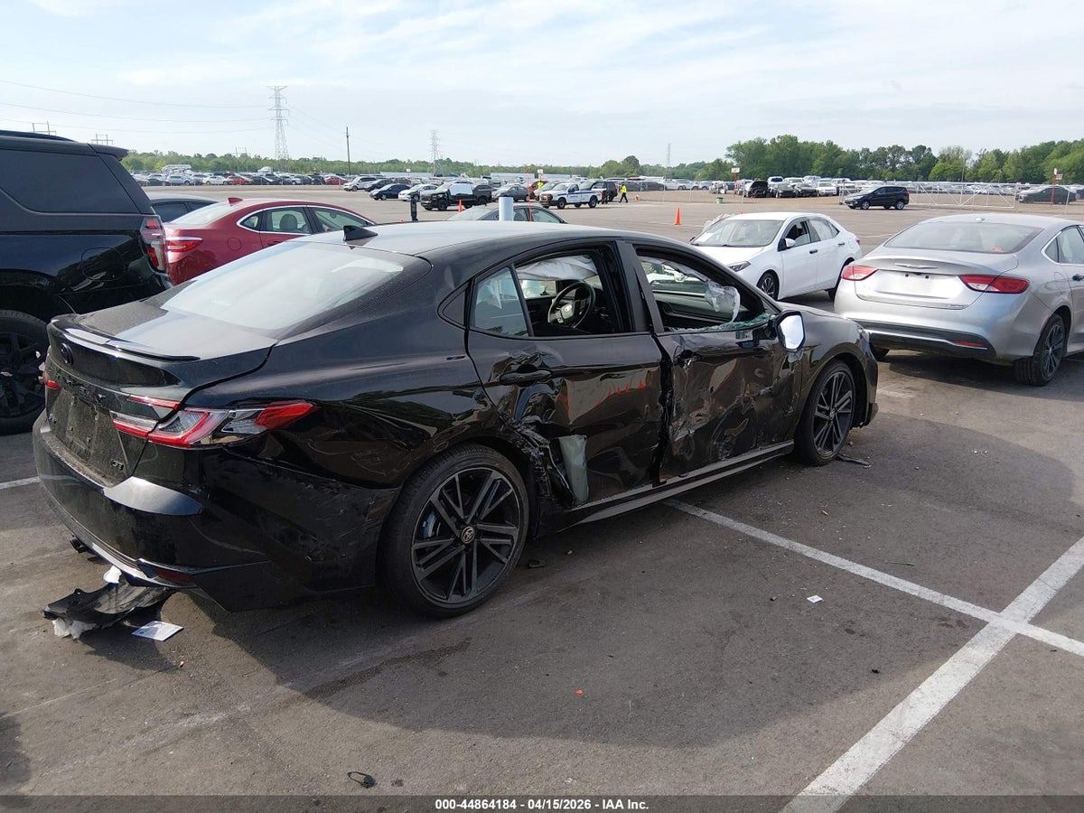 2026 TOYOTA CAMRY XSE — снимка 4