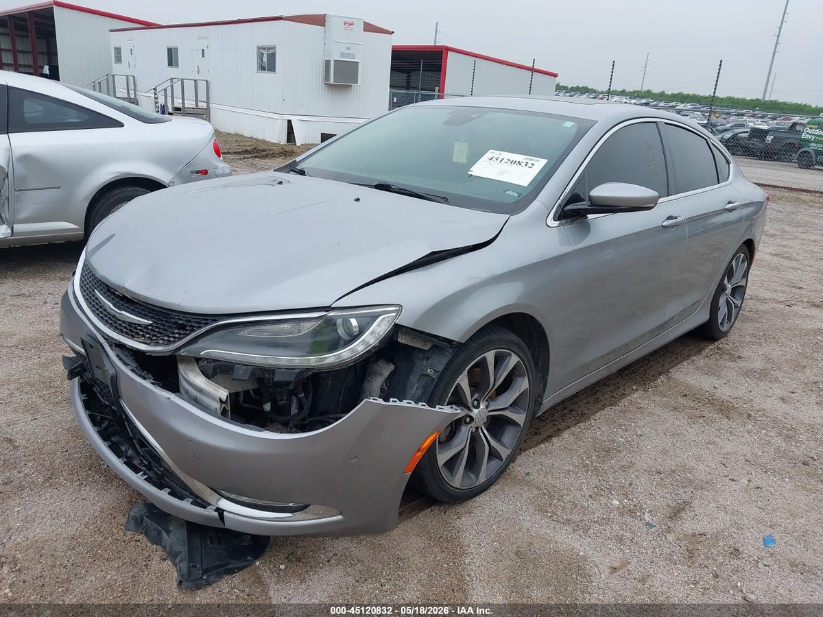 2015 CHRYSLER 200 C — снимка 2
