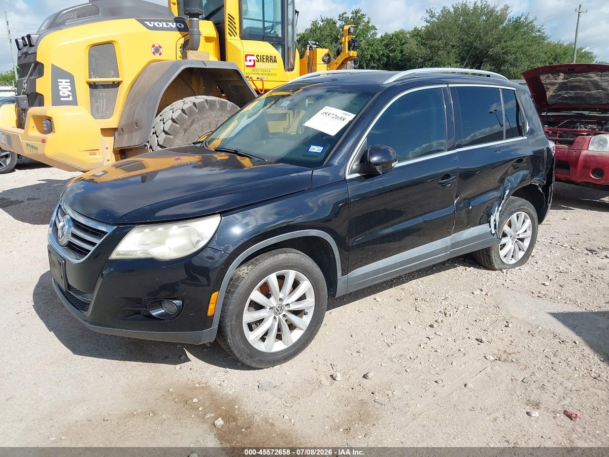 2011 VOLKSWAGEN TIGUAN SE — снимка 2