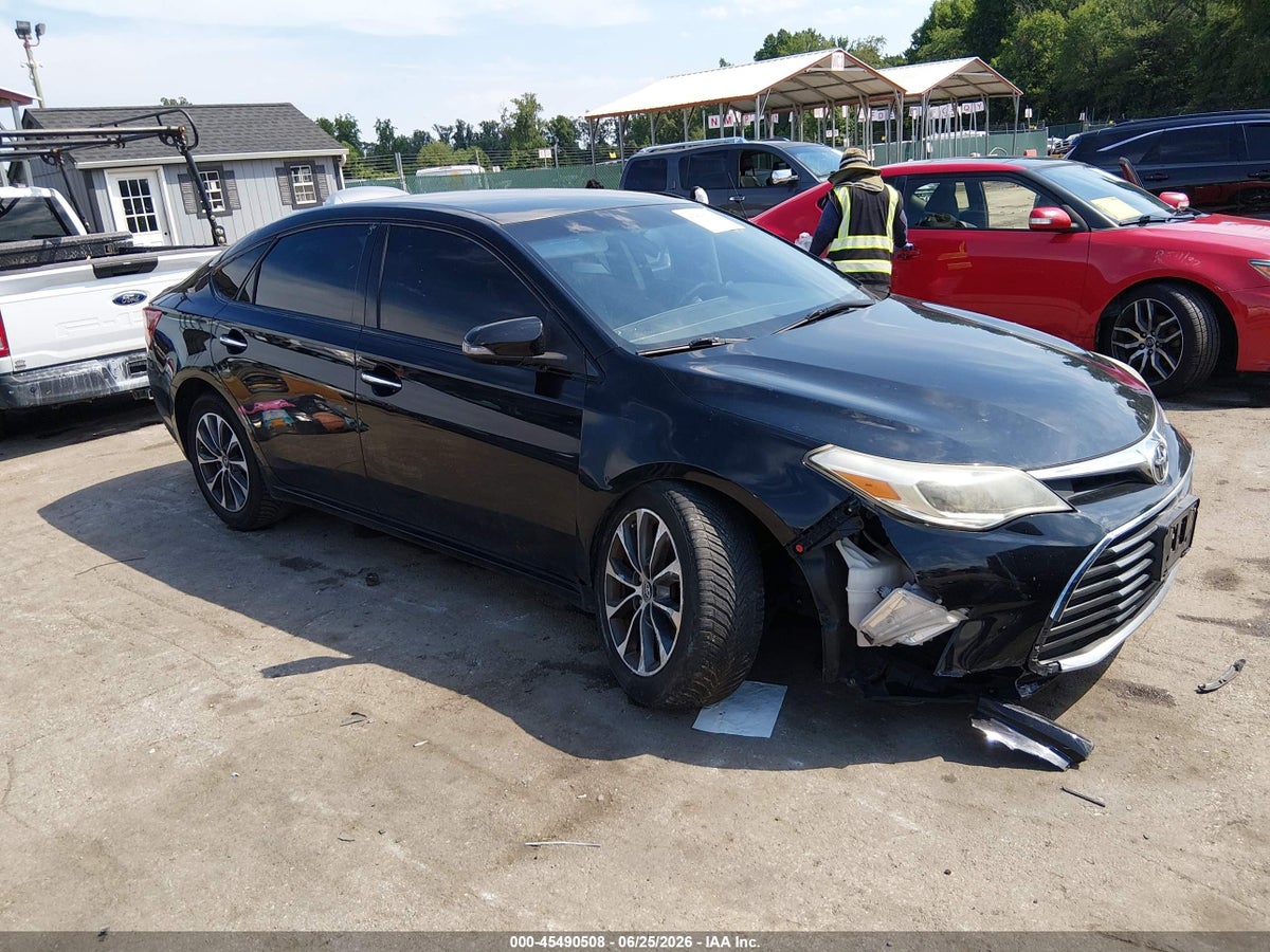 2016 TOYOTA AVALON XLE