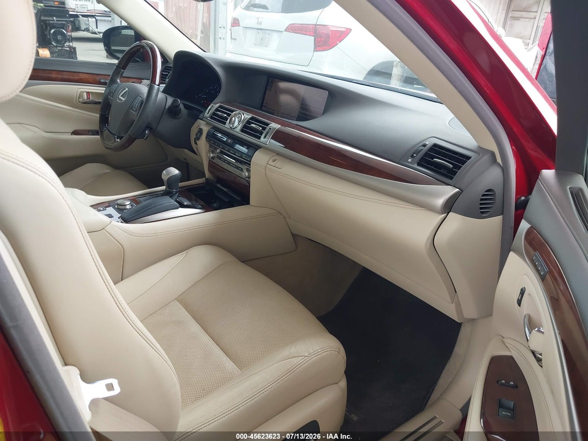2013 LEXUS LS 460 — снимка 5