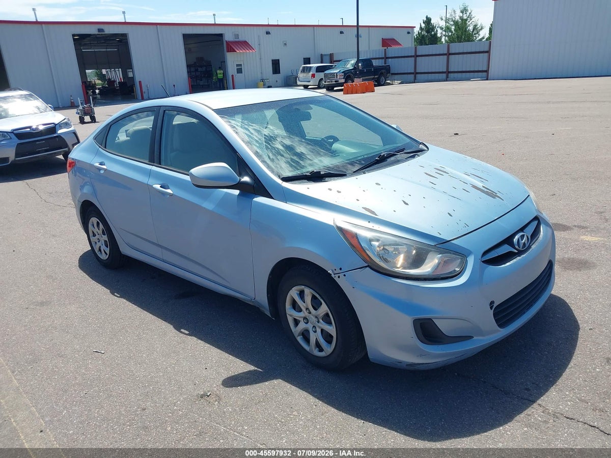 2013 HYUNDAI ACCENT GLS