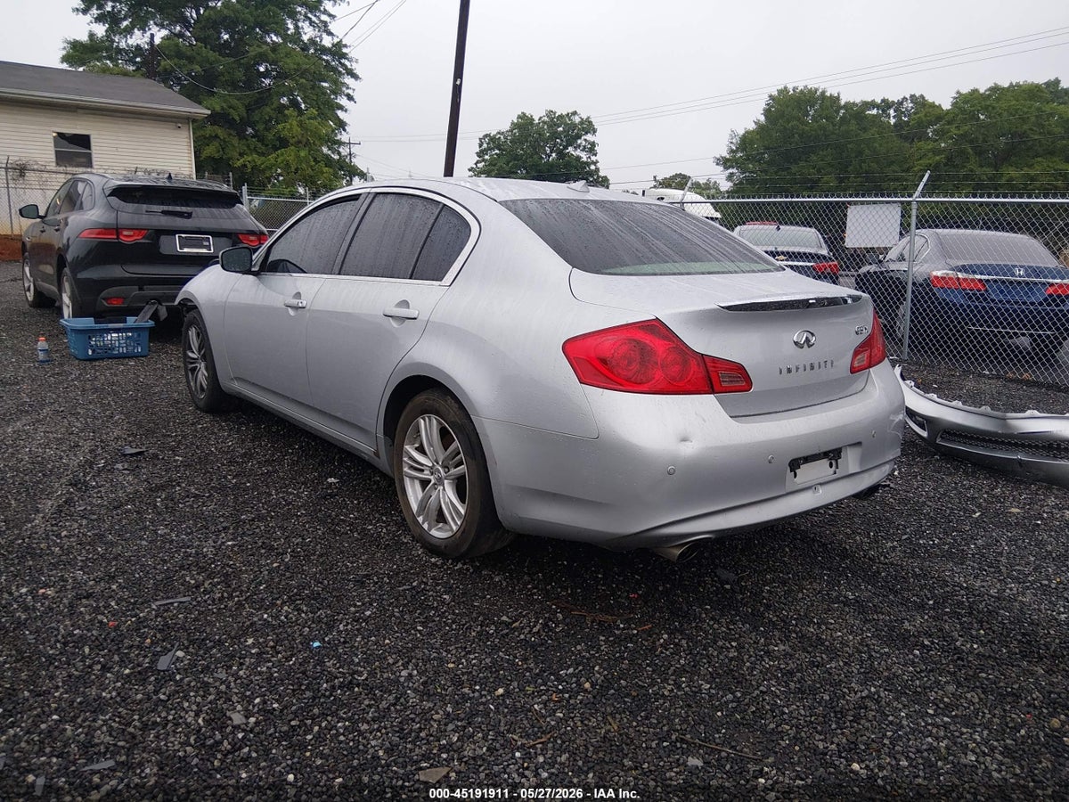 2013 INFINITI G37X — снимка 3