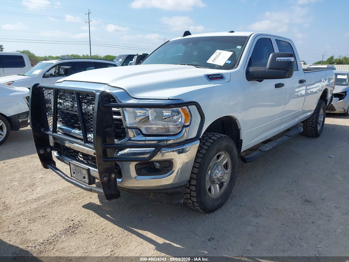 2024 RAM 2500 TRADESMAN 4X4 8' BOX — снимка 2