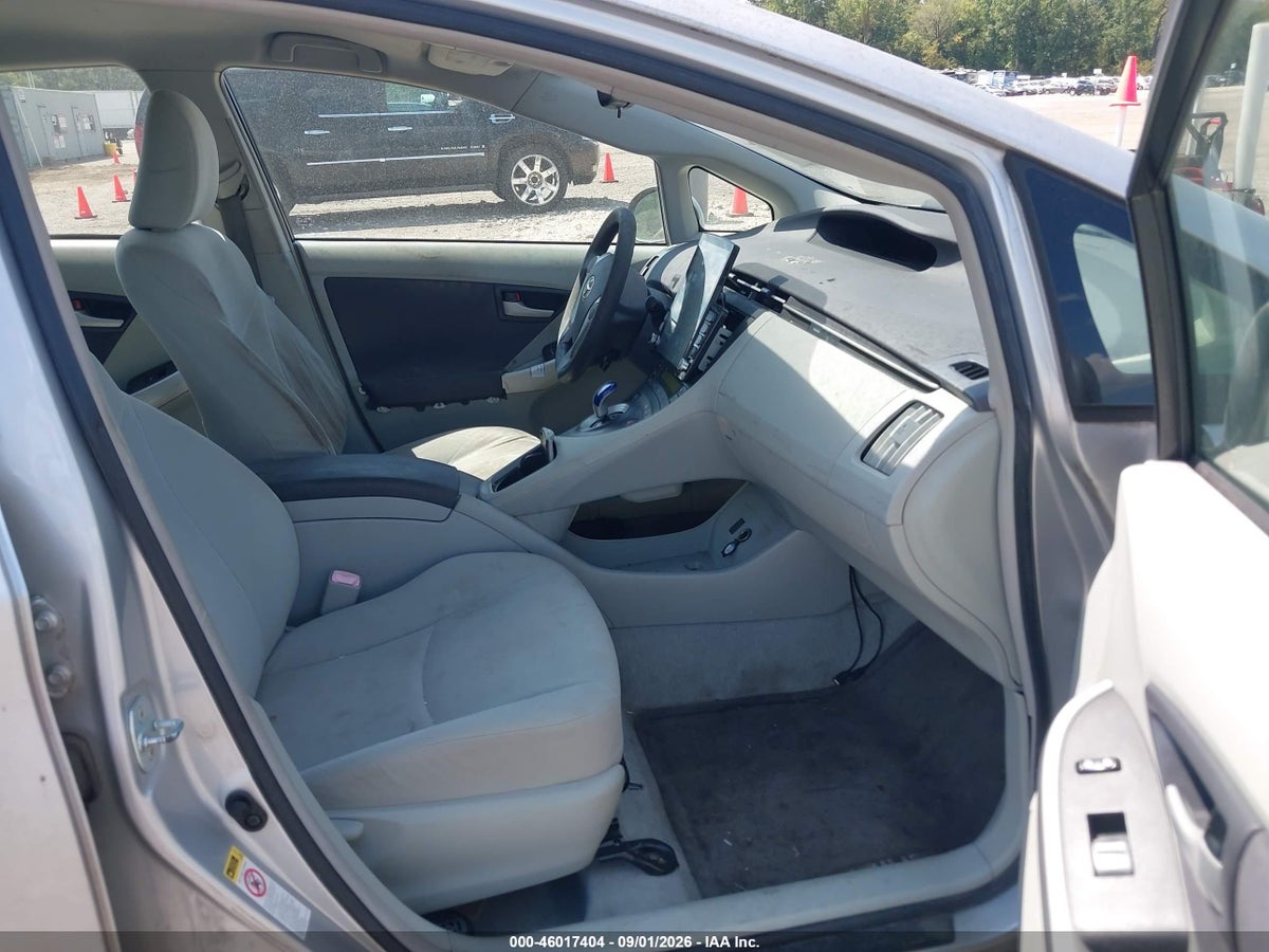 2011 TOYOTA PRIUS TWO — снимка 5