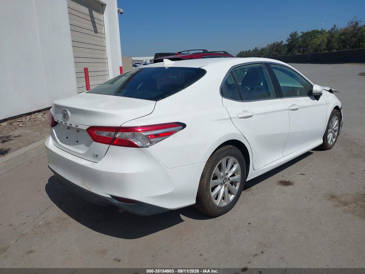 2019 TOYOTA CAMRY LE — снимка 4