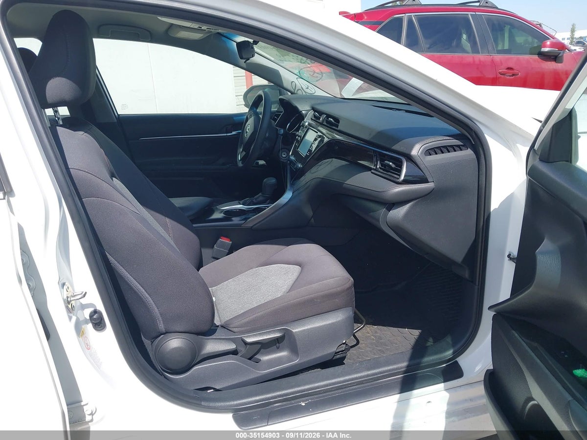 2019 TOYOTA CAMRY LE — снимка 5
