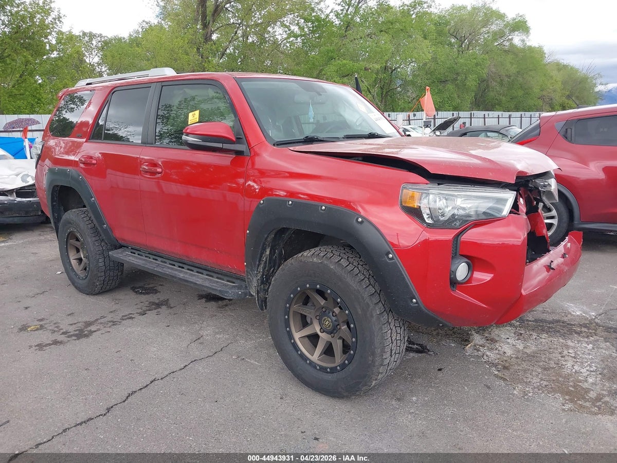 2018 TOYOTA 4RUNNER SR5 PREMIUM