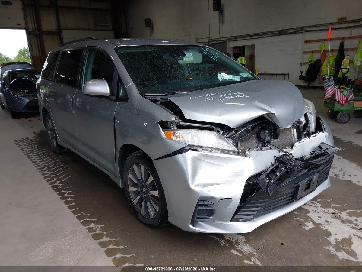 2019 TOYOTA SIENNA LE 7 PASSENGER