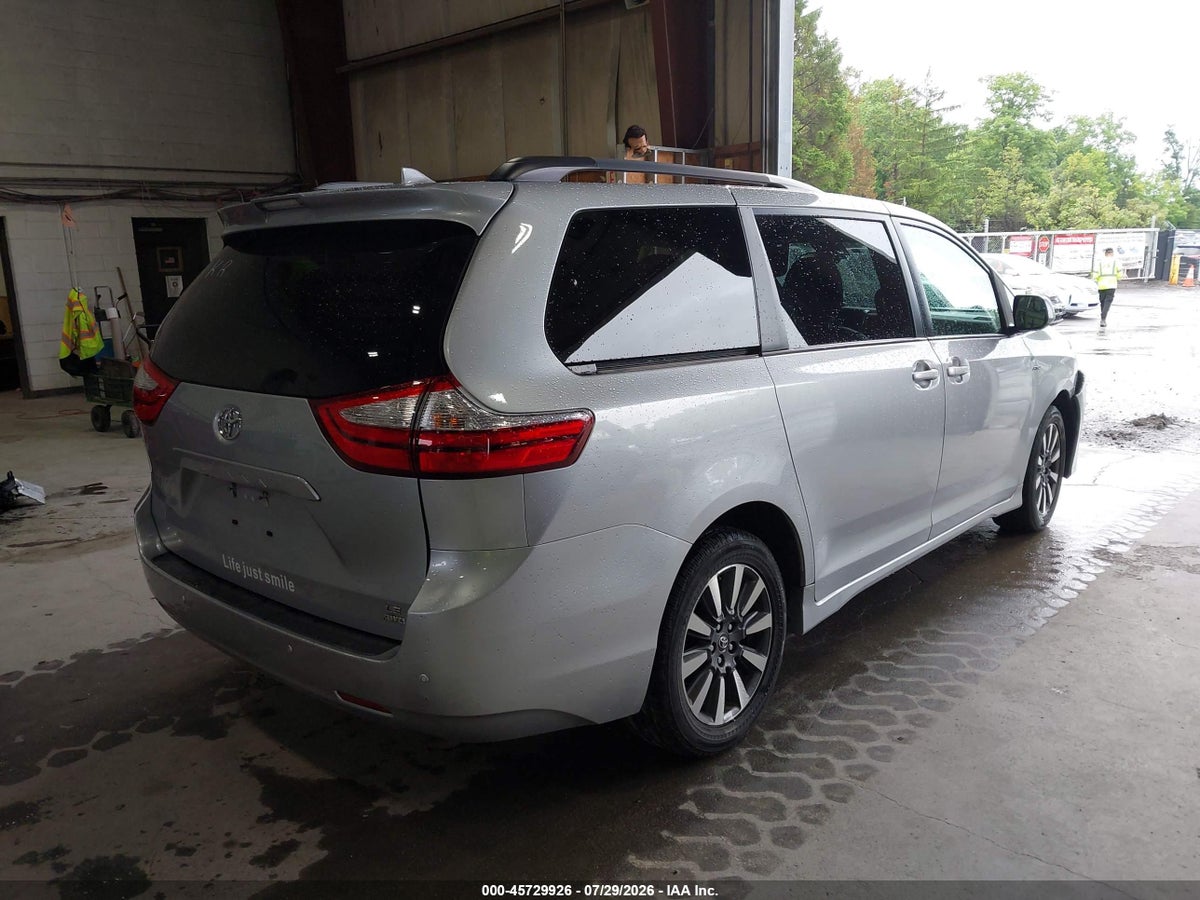 2019 TOYOTA SIENNA LE 7 PASSENGER — снимка 4