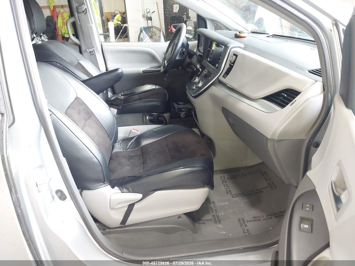 2019 TOYOTA SIENNA LE 7 PASSENGER — снимка 5
