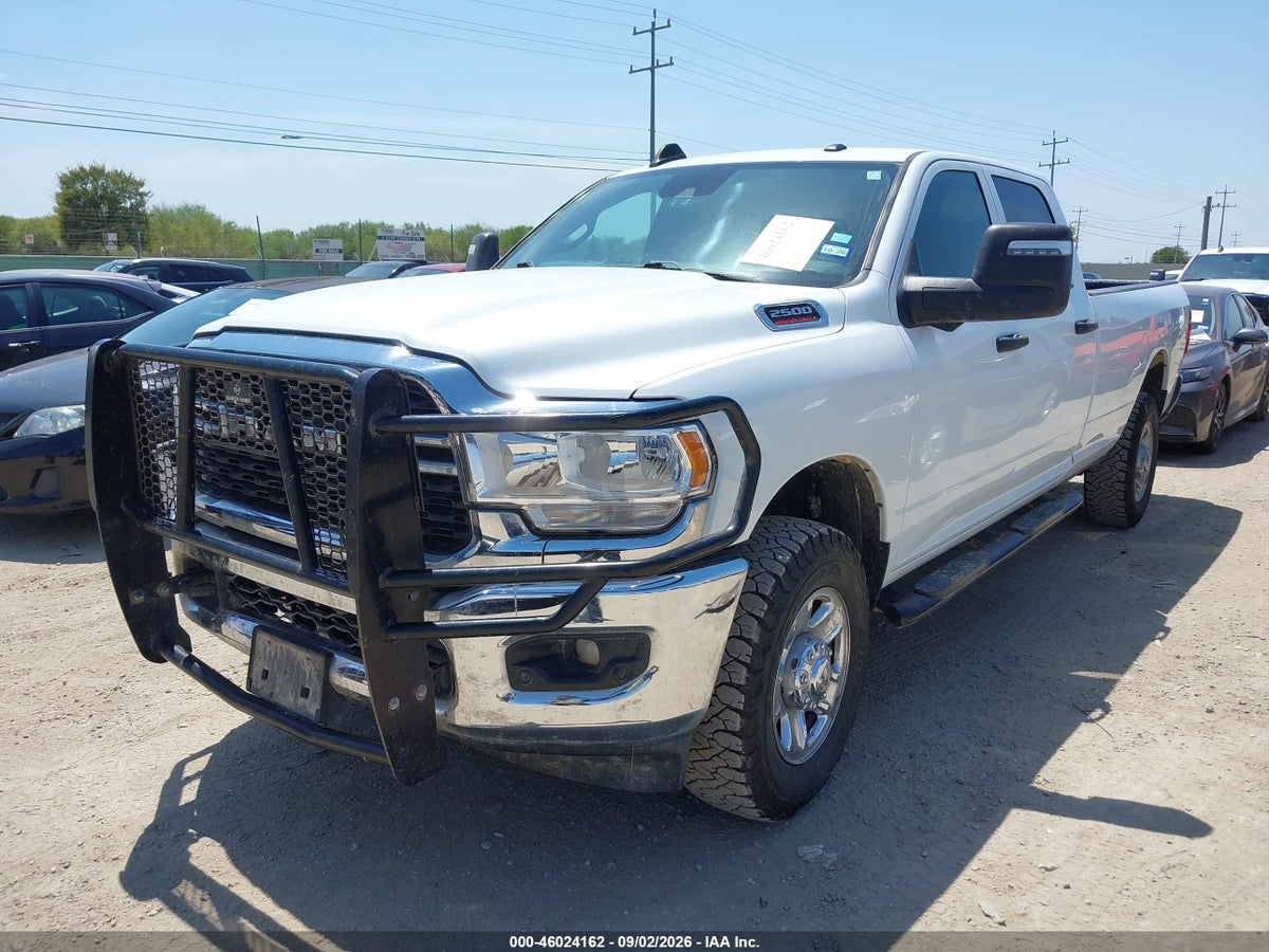 2024 RAM 2500 TRADESMAN 4X4 8' BOX — снимка 2