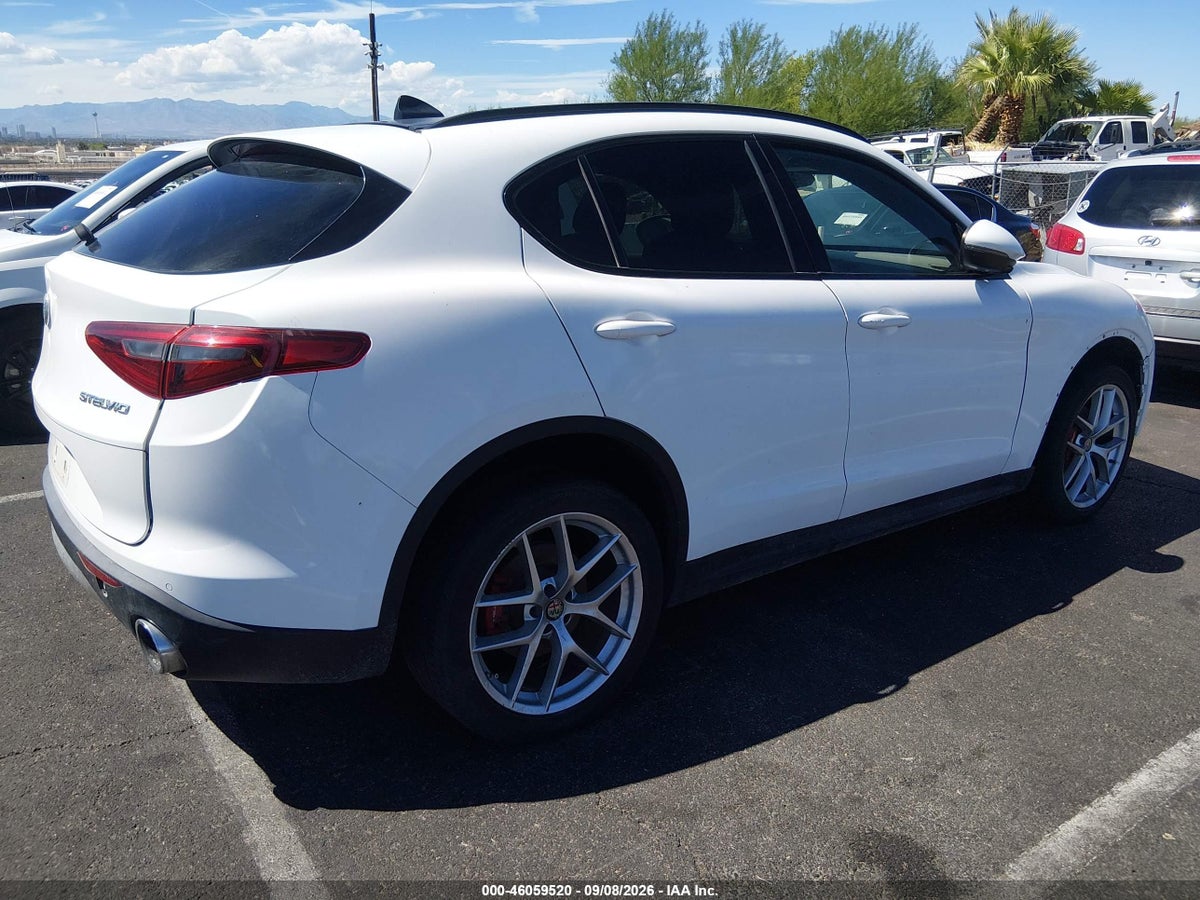 2019 ALFA ROMEO STELVIO TI SPORT AWD — photo 4