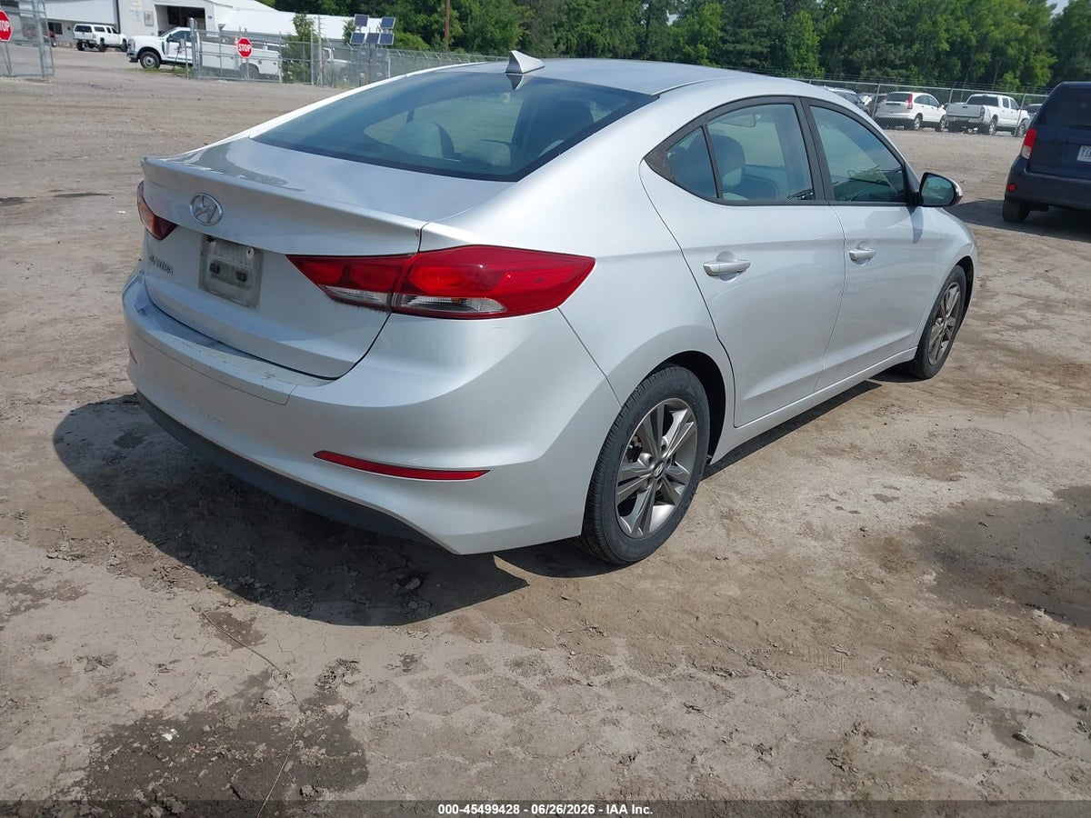 2017 HYUNDAI ELANTRA SE — снимка 4