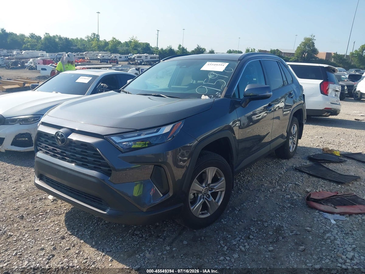 2023 TOYOTA RAV4 XLE — снимка 2