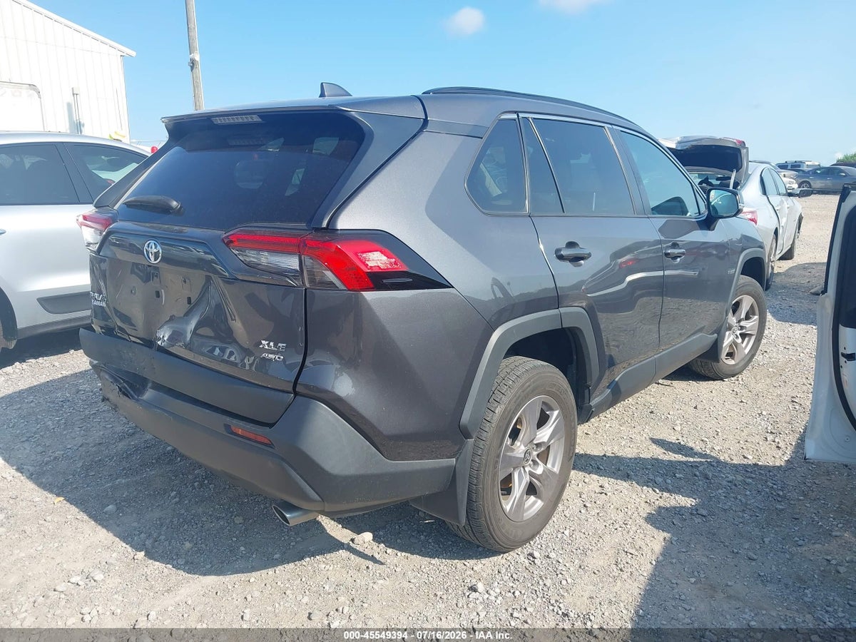 2023 TOYOTA RAV4 XLE — снимка 4