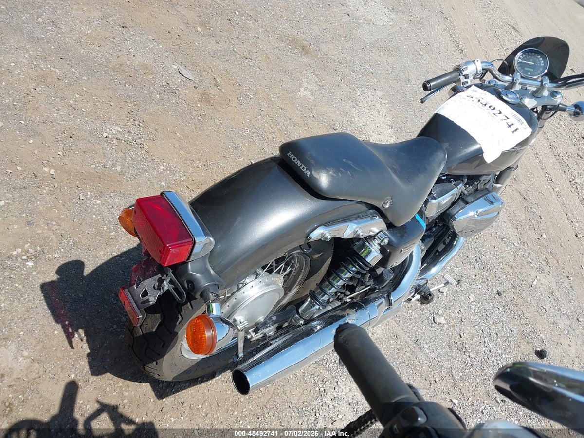 2010 HONDA VT750 S — снимка 4