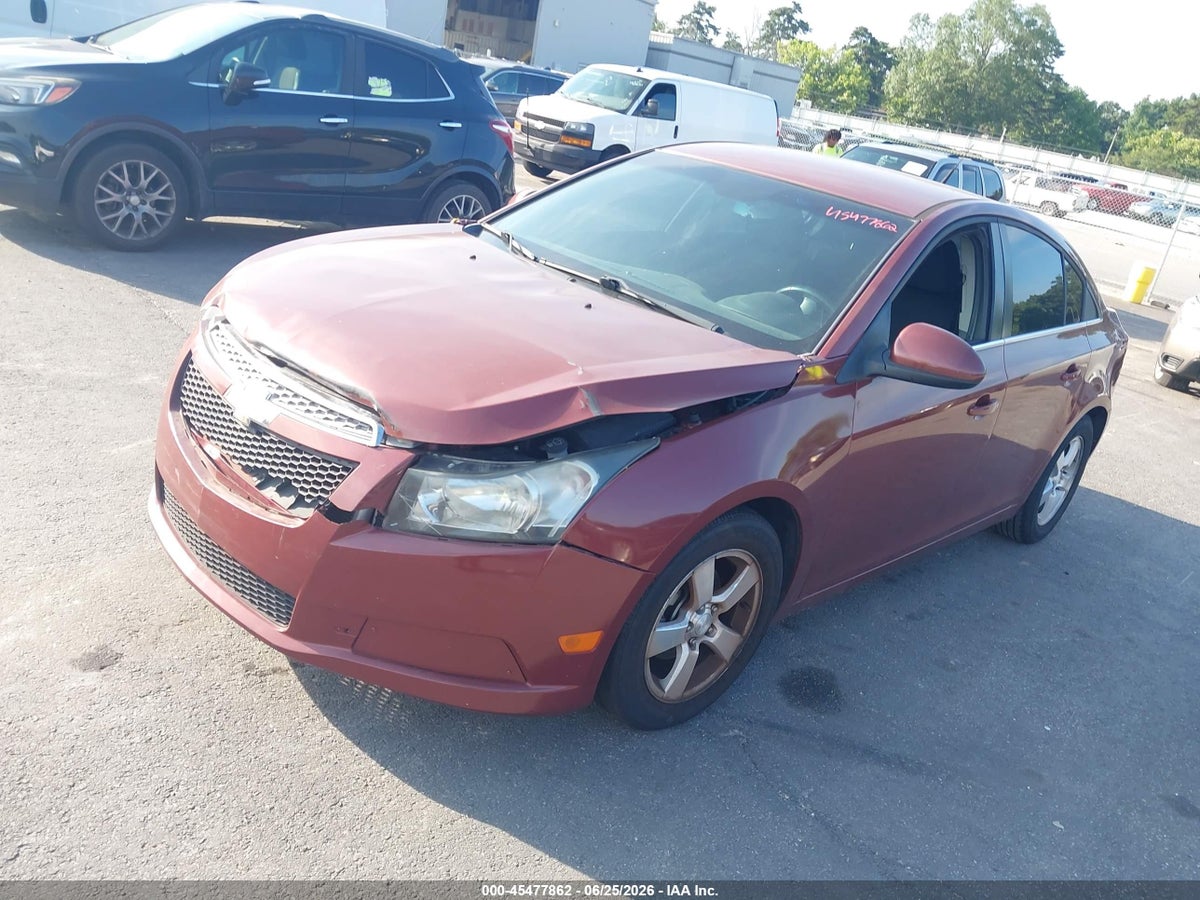 2013 CHEVROLET CRUZE 1LT AUTO — снимка 2