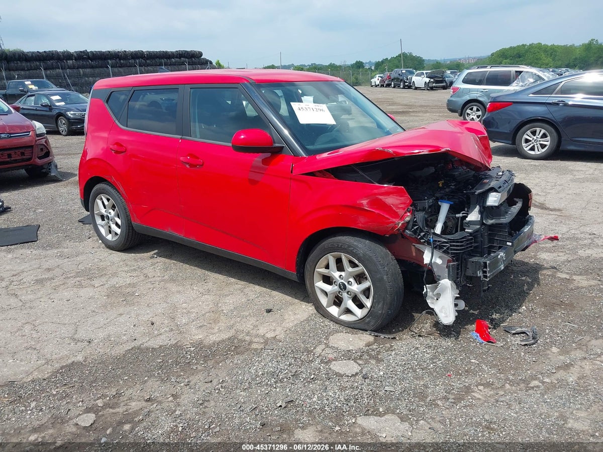 2023 KIA SOUL LX