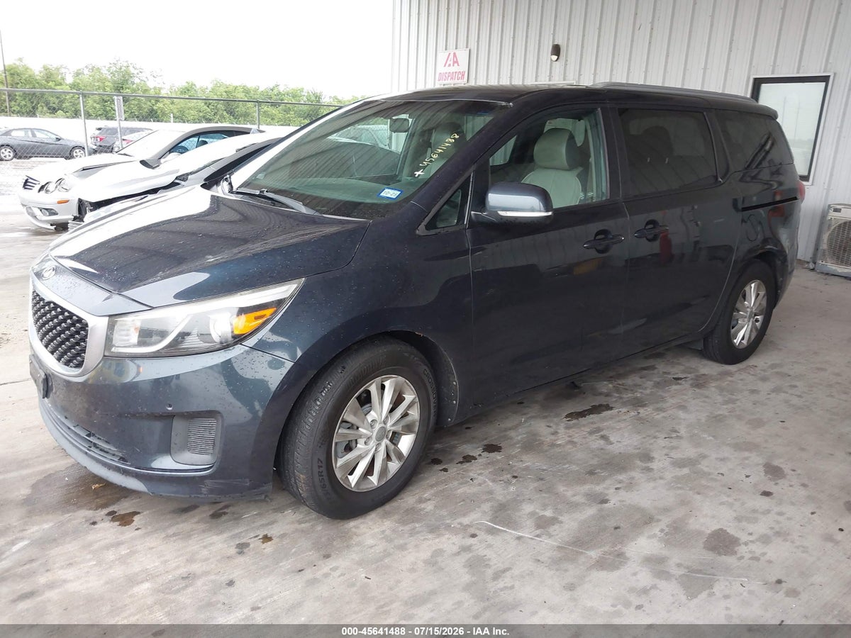 2017 KIA SEDONA LX — снимка 2
