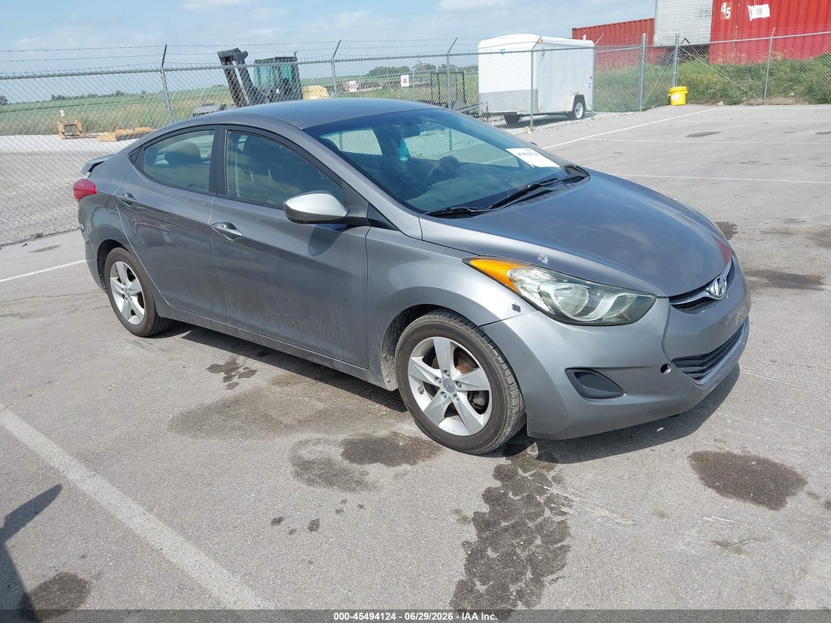 2013 HYUNDAI ELANTRA GLS