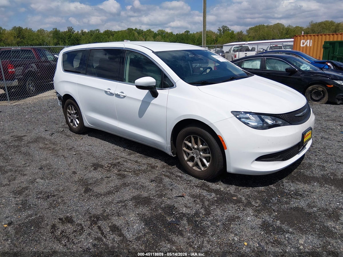 2022 CHRYSLER VOYAGER LX
