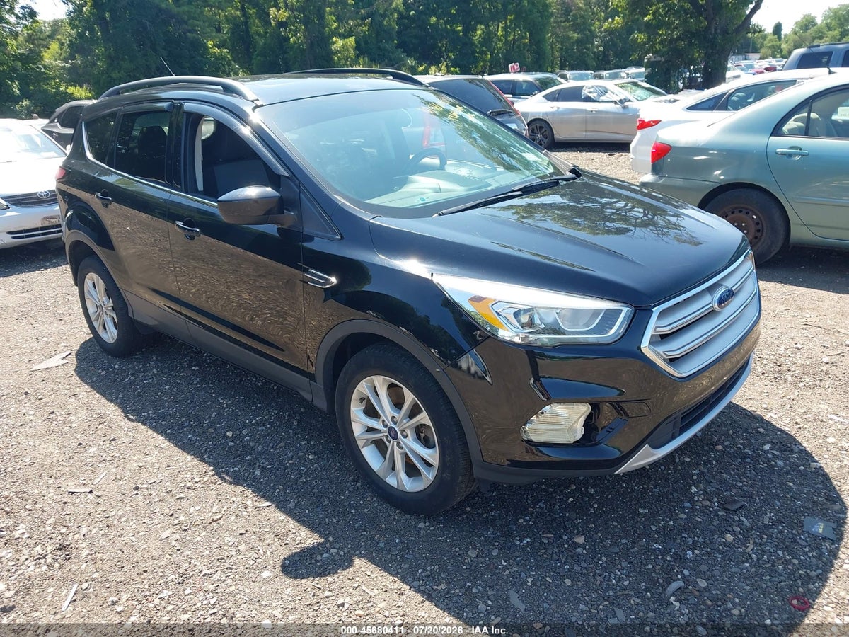 2017 FORD ESCAPE SE